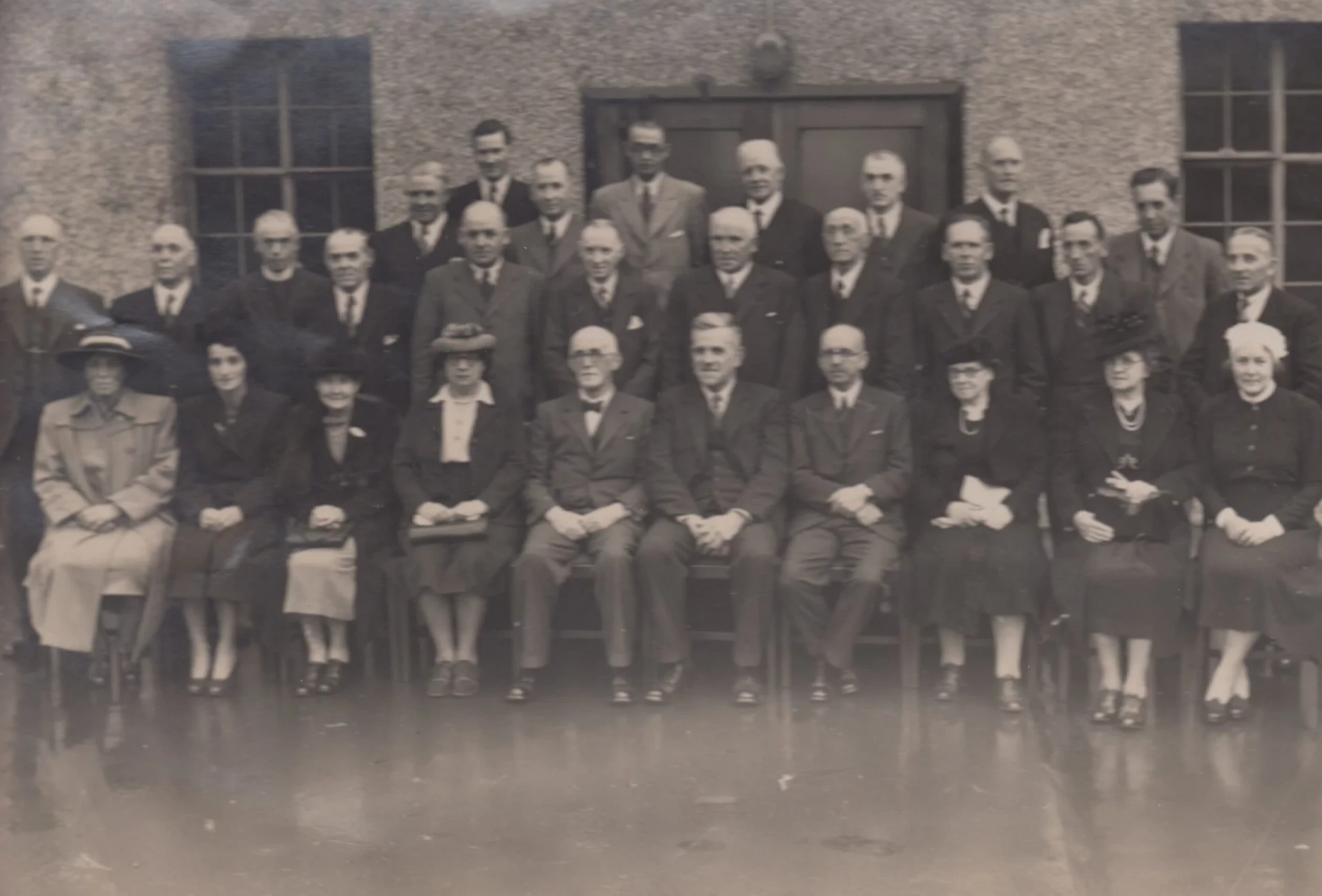 Large group photo of works employees and their families